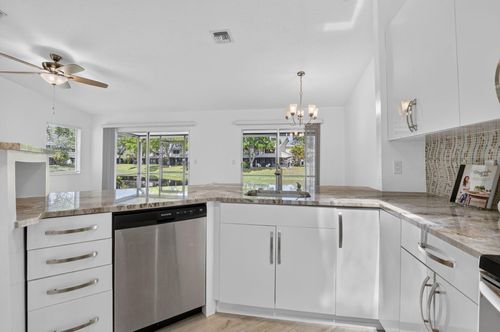 1971 Discovery Cir E, Deerfield Beach, FL, 33442-1028 | Card Image