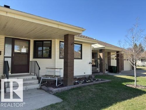241 Oeming Rd Nw, Edmonton, AB, T6R1M3 | Card Image
