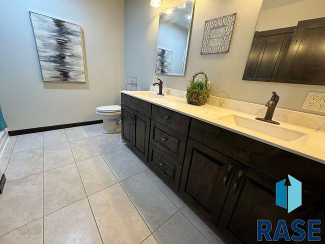 2201 Dean Dr, House other with 5 bedrooms, 4 bathrooms and null parking in Mitchell SD | Image 31