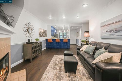 713 N Villa Way, Walnut Creek, CA, 94595-1463 | Card Image