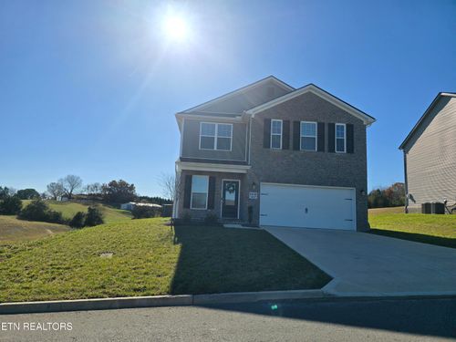 9446 Valentine Meadow Rd, Knoxville, TN, 37931-2704 | Card Image