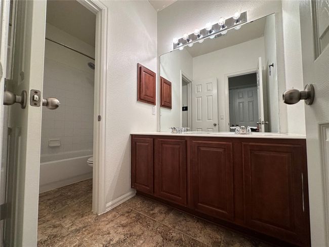 Bathroom 2 | Image 21
