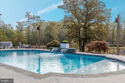 2050 Back Rd, Woodstock, VA, 22664-3342 | Card Image