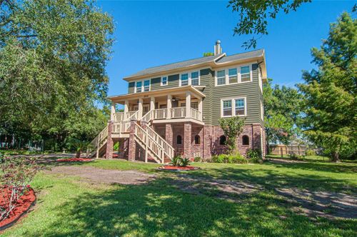 202 Meadowlawn St, Shoreacres, TX, 77571-7339 | Card Image