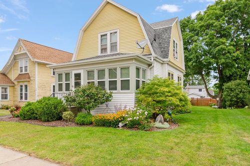 113 E Beacon Avenue, NEW LONDON, WI, 54961 | Card Image