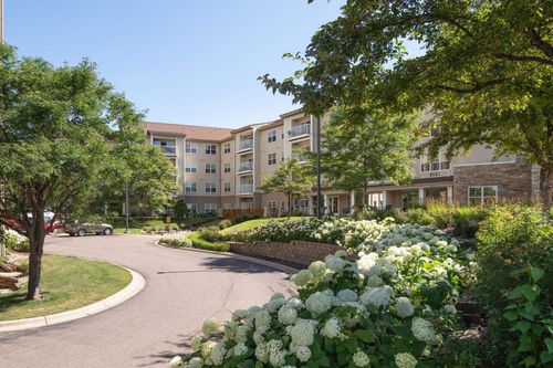 apt-216-5650 Boone Ave N, New Hope, MN, 55428-3093 | Card Image