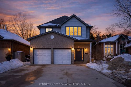 736 Thornwood Dr, London, ON, N6H5J6 | Card Image