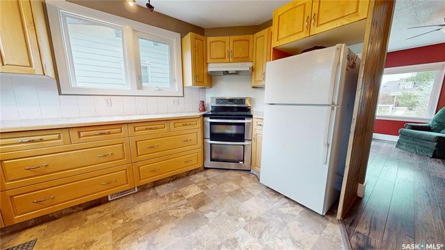 308 Cypress St, House other with 5 bedrooms, 2 bathrooms and 3 parking in Maple Creek SK | Image 17