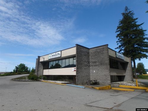 8585 Old Dairy Rd, Juneau, AK, 99801-8094 | Card Image