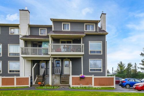 87a-758 St Andre Dr, Orléans, ON, K1C4S6 | Card Image