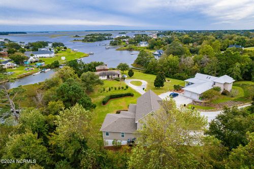 499 Ward Rd, Swansboro, NC, 28584-9780 | Card Image