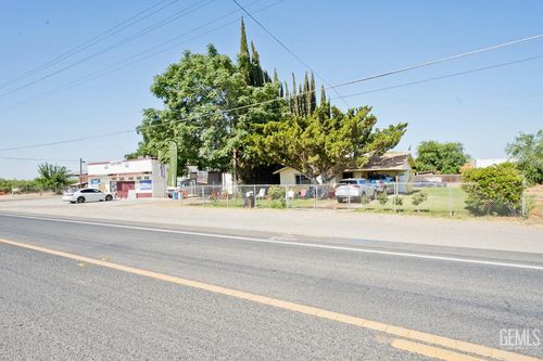 18695 Beech Ave, Shafter, CA, 93263-2901 | Card Image
