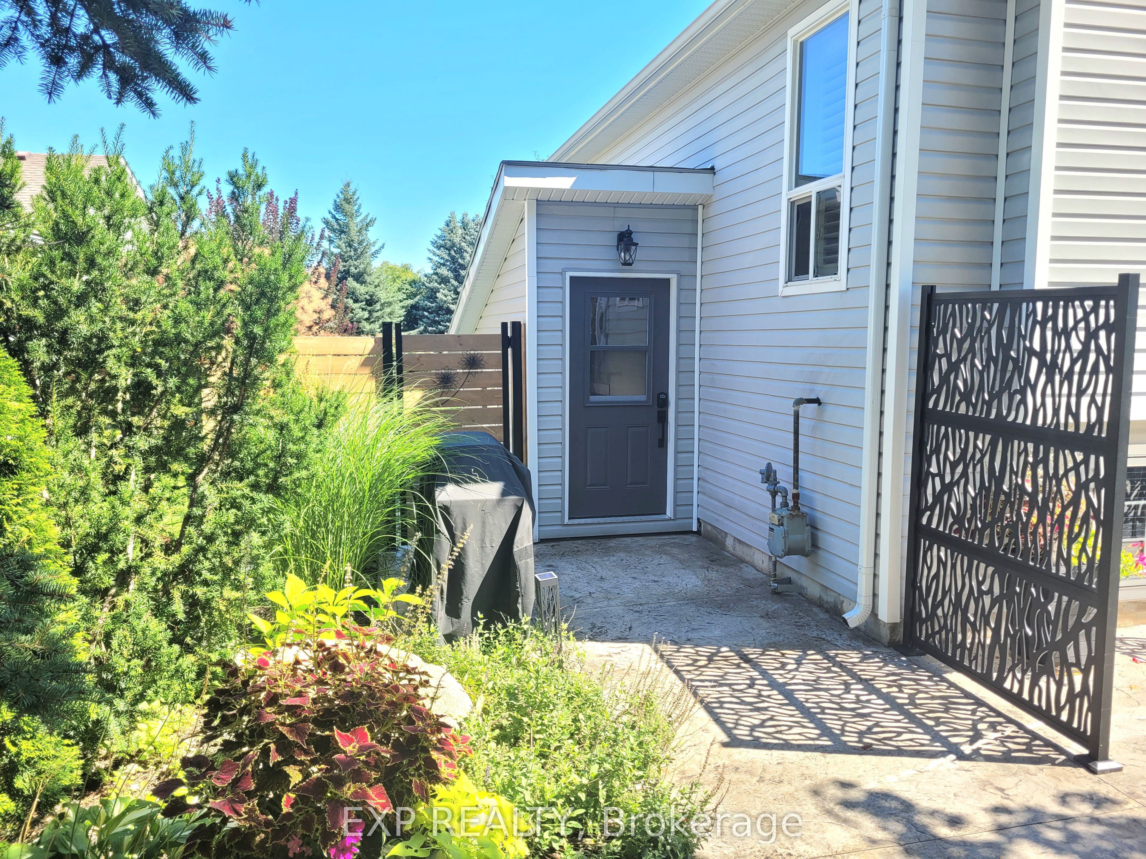 Residential Lease in Collingwood 2
