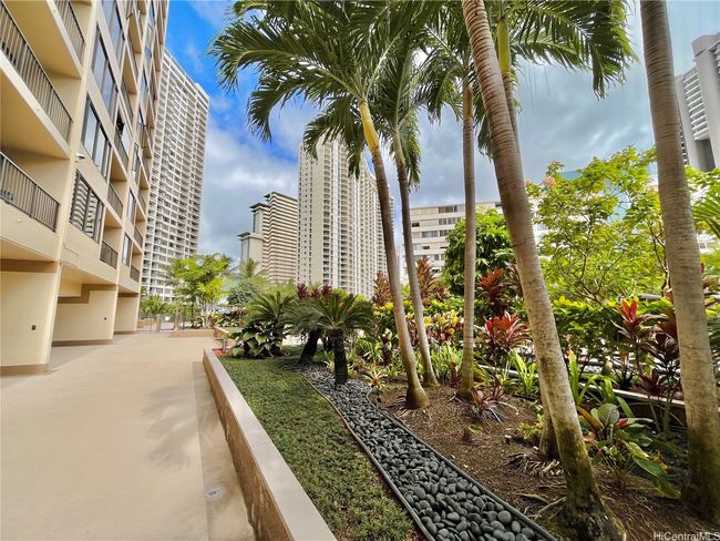 APT-3404 - 411 Hobron Ln, House other with 1 bedrooms, 1 bathrooms and 1 parking in Honolulu HI | Image 18