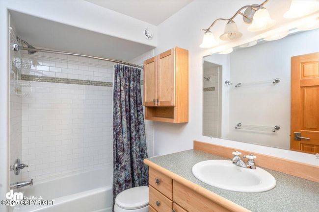 82 Bathroom 2 | Image 83