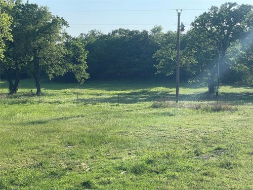 858 County Road 2395, Alvord, TX, 76225-7713 | Card Image