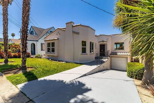 8227 Ney Ave, Oakland, CA, 94605-3538 | Card Image