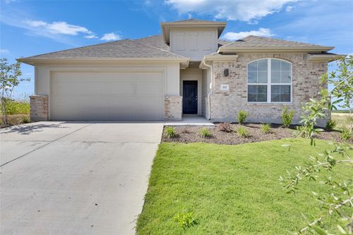 112 Crow Valley Dr, Jarrell, TX, 76537-2233 | Card Image