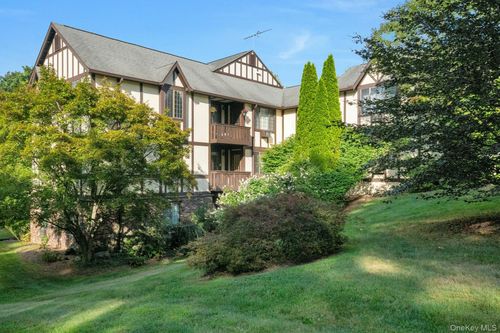 apt-2-60 Foxwood Dr, Pleasantville, NY, 10570-1178 | Card Image