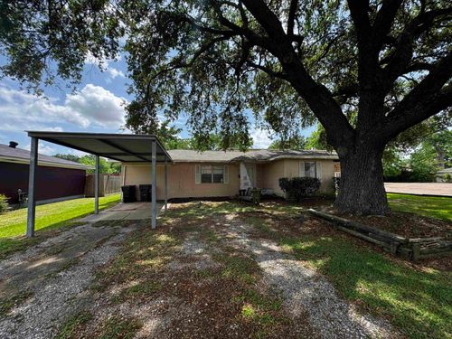 3639 5th Ave, Port Arthur, TX, 77642-4517 | Card Image