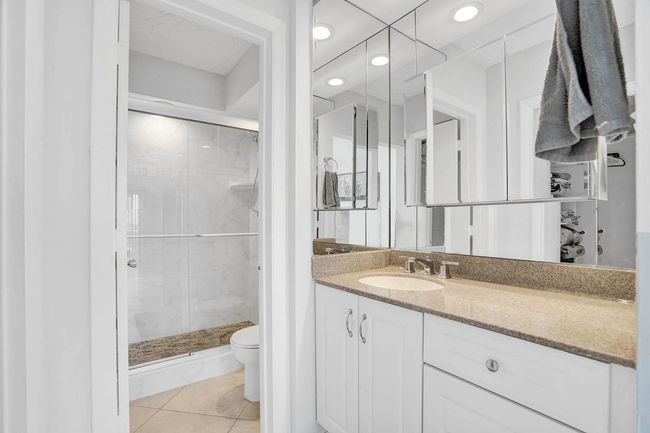 APT-11E - 6000 N Ocean Blvd, Condo with 1 bedrooms, 2 bathrooms and null parking in Lauderdale By The Sea FL | Image 20