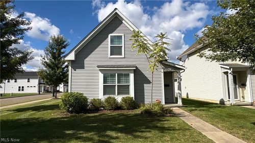 3584 E 71st St, Cleveland, OH, 44105-1406 | Card Image