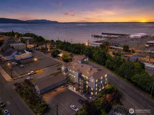 102-705 N State St, Bellingham, WA, 98225-5375 | Card Image