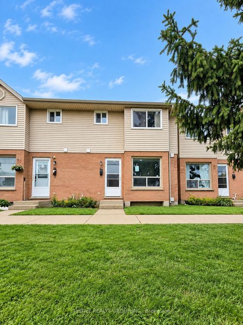 67-595 3rd St, London, ON, N5V4A1 | Card Image