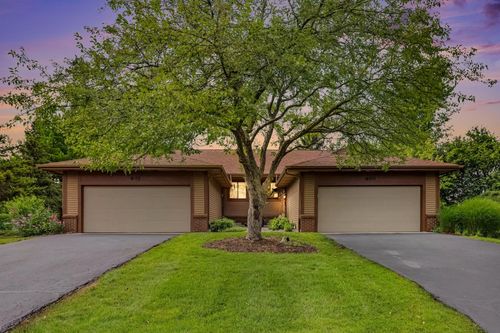 600 Bradford Pl Ne, Grand Rapids, MI, 49525-3306 | Card Image