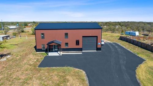 109 La Fortuna Dr, Del Valle, TX, 78617-2079 | Card Image