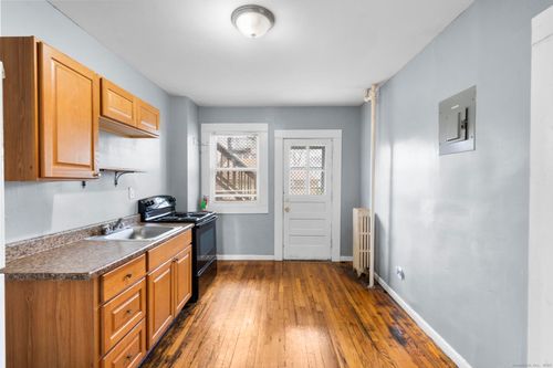 38a2-38 Beacon St, New Britain, CT, 06053-2578 | Card Image