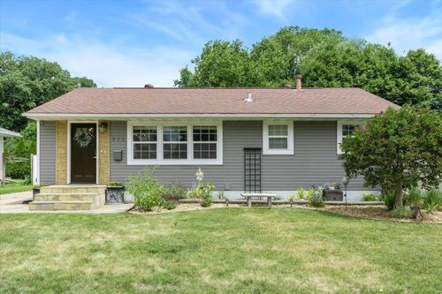 915 11 1/2 St Sw, Rochester, MN, 55902-6304 | Card Image