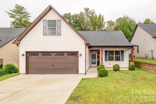 57 Brown St, Weaverville, NC, 28787-8462 | Card Image
