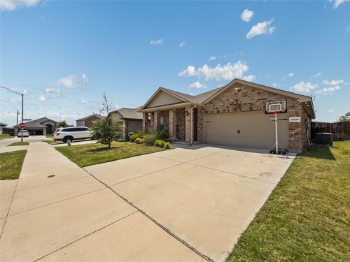 2320 Richburg St, Fort Worth, TX, 76108-2257 | Card Image
