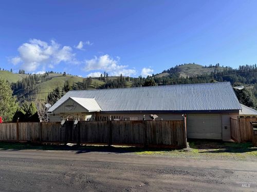 335 N Pine St, Peck, ID, 83545-0098 | Card Image