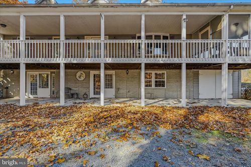2289 Potomac Rd, BERKELEY SPRINGS, WV, 25411-4376 | Card Image