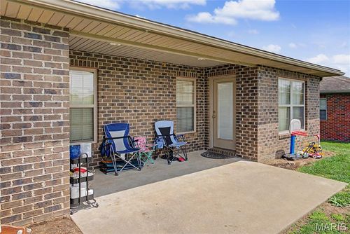 429/431 W Deerwood Drive, Jackson, MO, 63755 | Card Image