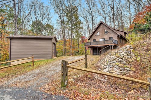 94 Lakecrest Dr, Hardy, VA, 24101-3120 | Card Image