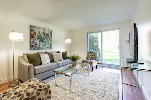 80-65 Glamis Rd, Cambridge, ON, N1R6W4 | Card Image