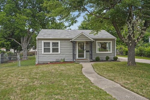 818 Terrace Dr, Sapulpa, OK, 74066-6040 | Card Image