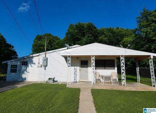 210 Oakleigh Dr, Gadsden, AL, 35901-1723 | Card Image