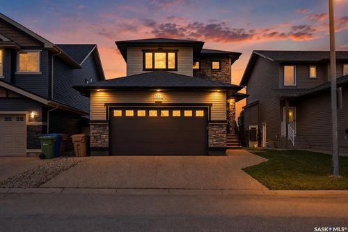 5022 Padwick Road, Regina, SK, S4W0C4 | Card Image