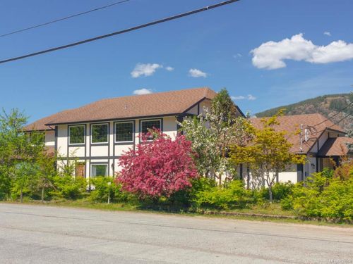 {{alt}} | Card Image