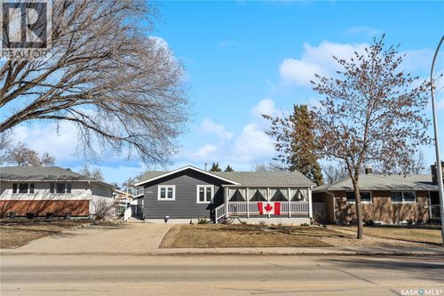 1306 Av W N, Saskatoon, SK, S7L3J3 | Card Image