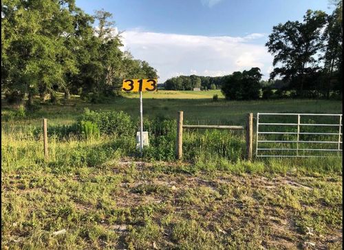 2780 Nw County Road 138, Branford, FL, 32008-7328 | Card Image