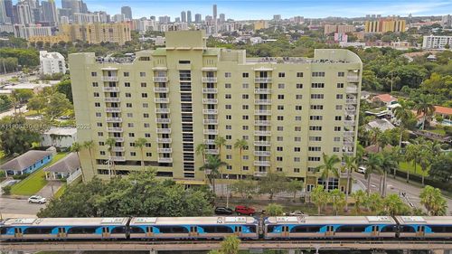 apt-610-816 Nw 11th St, Miami, FL, 33136-3121 | Card Image