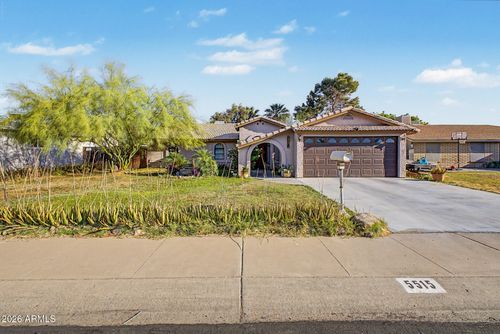 5515 W Hatcher Rd, Glendale, AZ, 85302-3234 | Card Image
