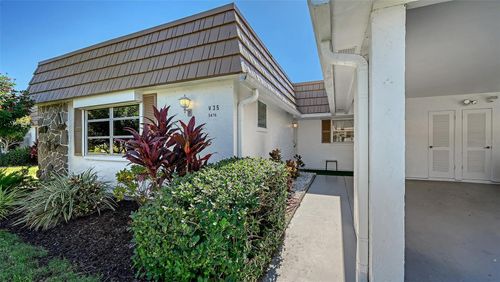 v35-5474 Riverbluff Cir, SARASOTA, FL, 34231-5000 | Card Image