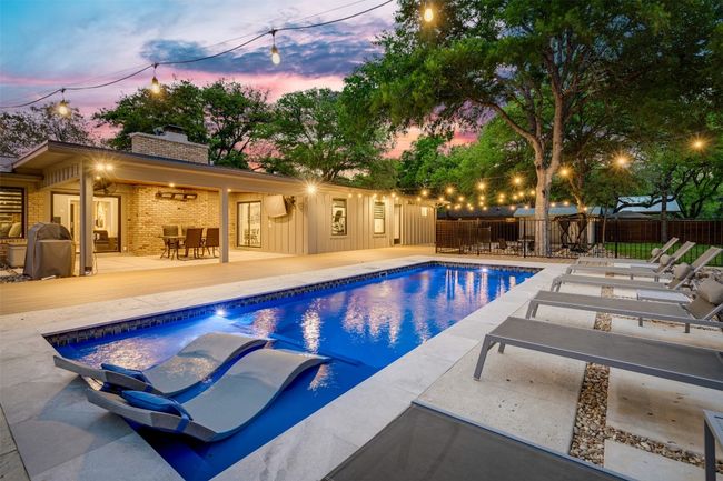 11 Sunset Trl, House other with 3 bedrooms, 3 bathrooms and 12 parking in Sunset Valley TX | Image 9
