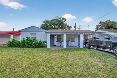 173 W 18th St, Riviera Beach, FL, 33404-6141 | Card Image